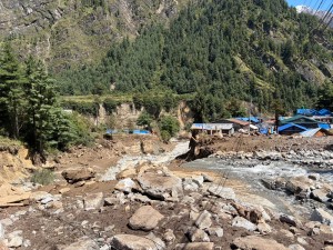 चामेमा थुनिएको मर्स्याङ्दी विस्फोट गरेर खोल्ने तयारी