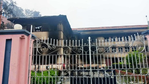 सर्वोच्चको डाटा सेन्टर ध्वस्त, शून्य अवस्थामा न्यायालय